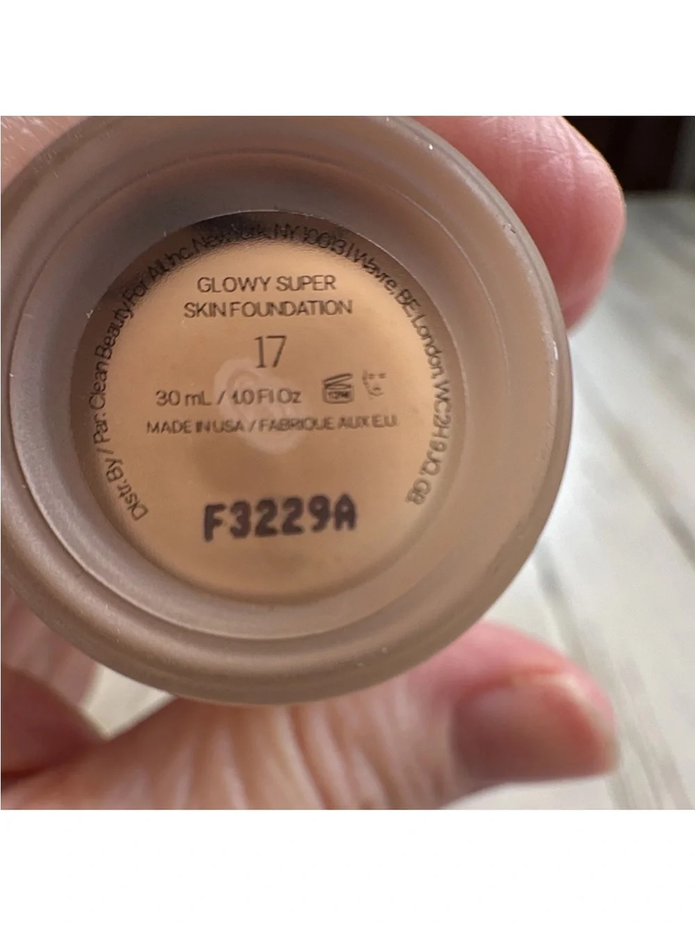 Saie Glowy Super Skin Liquid Foundation Shade 17 30 mL / 1.0 fl oz